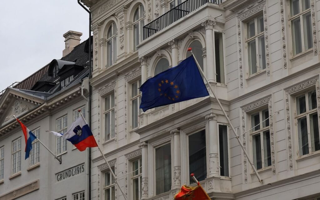 Bandeiras e símbolos da União Europeia